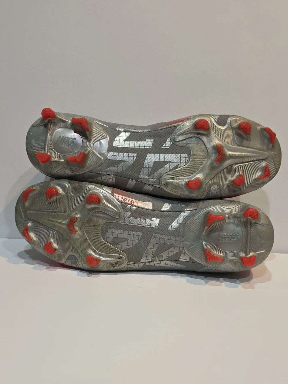 Nike Mercurial Vapor 13 Academy FG MG Soccer Cleats - Picture 4 of 7